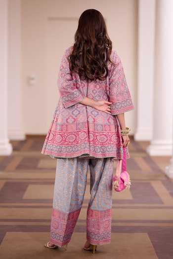 Safaa Gulkand Sandesh Short Kali Kurta & Salwar Set