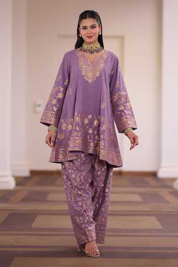 Shop_Safaa_Purple Shantoon, Vegan Silk V-neck Jamuni Peda Floral Zari Weave Kurta Set _Online_at_Aza_Fashions