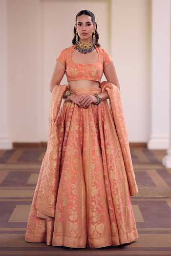 Safaa_Peach Organza, Shantoon Scoop Neck Kesar Rasmalai Woven Lehenga Set _Online_at_Aza_Fashions