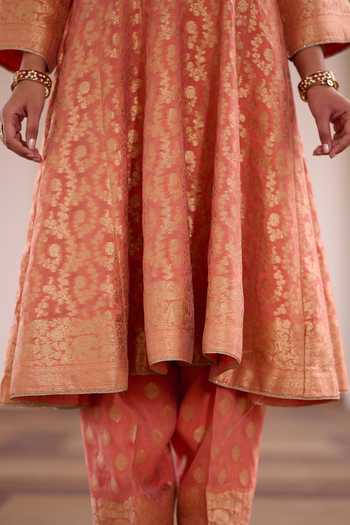 Buy_Safaa_Peach Organza, Shantoon Kesariya Jalebi Banarasi Anarkali Set _Online_at_Aza_Fashions