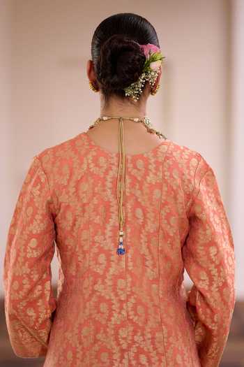 Buy_Safaa_Peach Organza, Shantoon Kesariya Jalebi Banarasi Anarkali Set 