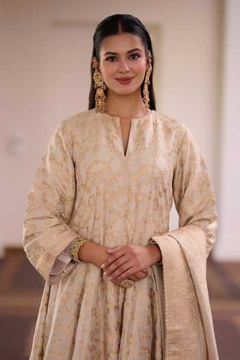 Buy Safaa Ivory Vegan Silk, Shantoon Keyhole Neck Misri Mawa Floral Woven Anarkali Set Buy_Safaa_Ivory Vegan Silk, Shantoon Keyhole Neck Misri Mawa Floral Woven Anarkali Set