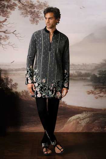 Mahima Mahajan Arnit Embroidered Chanderi Kurta Set