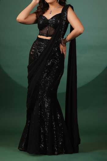 Shop B'Infinite Black Lycra Sequins Pre Draped Mermaid Saree Set For Kids Shop_B'Infinite_Black Lycra Sequins Pre Draped Mermaid Saree Set For Kids