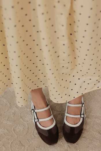 Shop_Dang Shoes_White Bubble Scallop Trim Flats _Online_at_Aza_Fashions