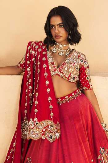 Payal & Zinal Red Silk, Satin V-neck Devi Paisley Embroidered Lehenga Set Online at Aza Fashions Payal & Zinal_Red Silk, Satin V-neck Devi Paisley Embroidered Lehenga Set _Online_at_Aza_Fashions