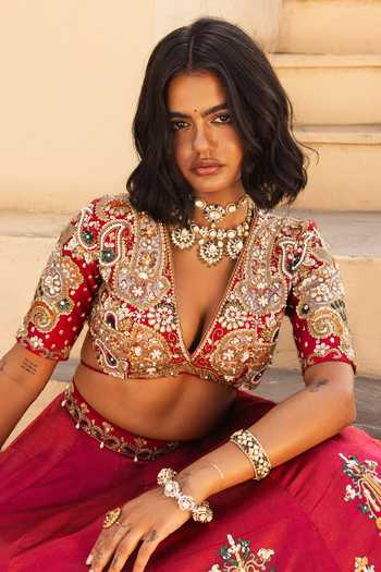 Buy Payal & Zinal Red Silk, Satin V-neck Devi Paisley Embroidered Lehenga Set Online at Aza Fashions Buy_Payal & Zinal_Red Silk, Satin V-neck Devi Paisley Embroidered Lehenga Set _Online_at_Aza_Fashions