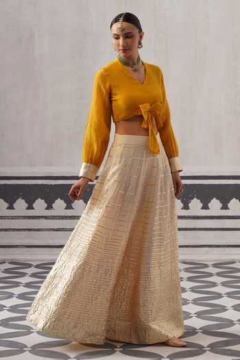 Buy Palak & Mehak Cream Organza, Chanderi V-neck Koyal Embellished Lehenga And Blouse Set Buy_Palak & Mehak_Cream Organza, Chanderi V-neck Koyal Embellished Lehenga And Blouse Set