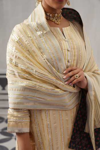 Buy Palak & Mehak Cream Chanderi V-neck Kimi Gota Work Kurta Set Buy_Palak & Mehak_Cream Chanderi V-neck Kimi Gota Work Kurta Set