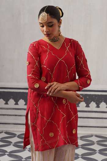 Palak & Mehak Red Chanderi V-neck, Yes Biba Embellished Straight Kurta Set Online at Aza Fashions Palak & Mehak_Red Chanderi V-neck, Yes Biba Embellished Straight Kurta Set _Online_at_Aza_Fashions