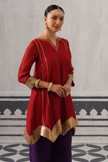 Palak & Mehak Red Chanderi V-neck Ira Neckline Embellished Kurta Set Online at Aza Fashions Palak & Mehak_Red Chanderi V-neck Ira Neckline Embellished Kurta Set _Online_at_Aza_Fashions