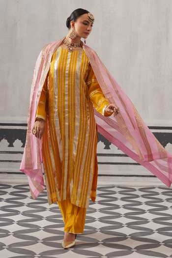 Palak & Mehak Neh Metallic Stripe Kurta Set 