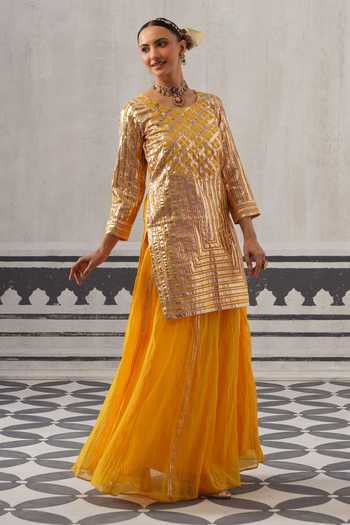 Buy_Palak & Mehak_Yellow Chanderi Round Neck Aba Embellished Kurta Set _Online_at_Aza_Fashions