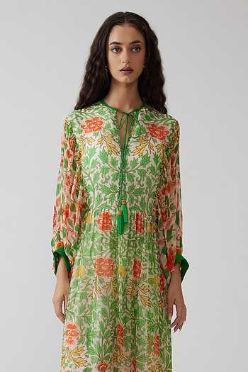 Reena Sharma Green Chiffon, Viscose, Crinkle Split V-neck Harita Long Dress Online at Aza Fashions Reena Sharma_Green Chiffon, Viscose, Crinkle Split V-neck Harita Long Dress _Online_at_Aza_Fashions