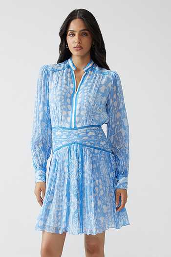 Reena Sharma Blue Chiffon, Viscose, Crinkle V-neck Pavni Short Dress Online at Aza Fashions Reena Sharma_Blue Chiffon, Viscose, Crinkle V-neck Pavni Short Dress _Online_at_Aza_Fashions