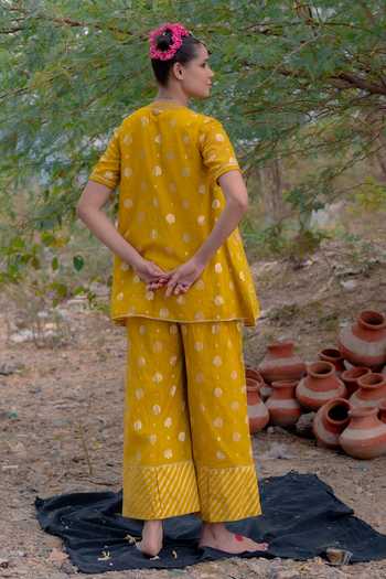 Soniya G Zari Woven Kurta & Pant Set 