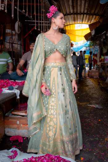 Buy_Soniya G_Green Silk V-neck Banarasi Woven Lehenga Set 