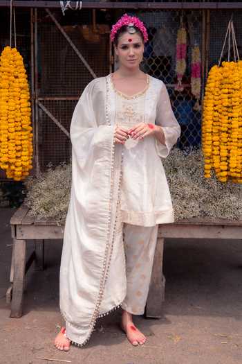 Soniya G Banarsi Silk Woven Kurta Set 