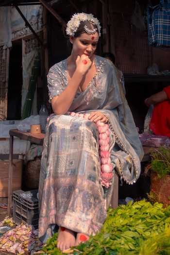 Soniya G_Silver Silk V-neck Banarsi Woven Saree With Blouse _at_Aza_Fashions