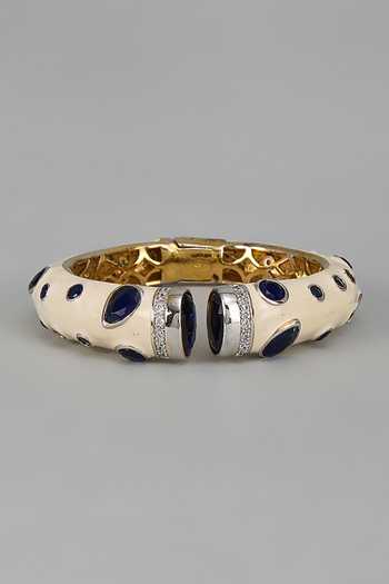 Vivinia By Vidhi Mehra White Enamelled Bangle 