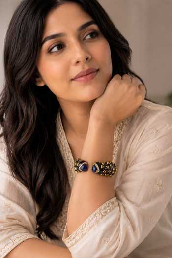 Vivinia By Vidhi Mehra Stone Embellished Bangle 