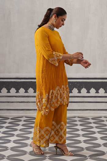 Palak & Mehak Rasna Border Embellished Kurta Set 