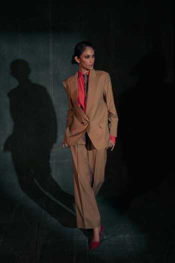 Buy Nidhi Yasha Red Wool Collared Neck Dunes Pure Blazer Set Online at Aza Fashions Buy_Nidhi Yasha_Red Wool Collared Neck Dunes Pure Blazer Set _Online_at_Aza_Fashions
