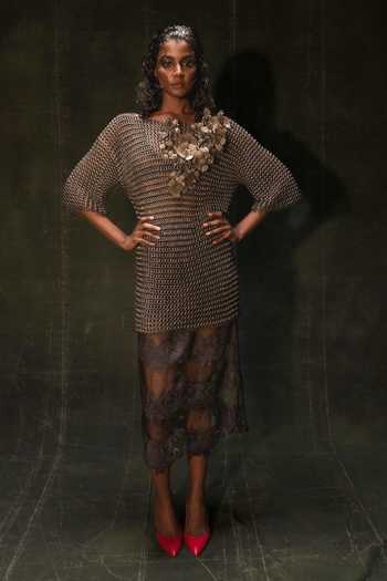 Nidhi Yasha Silver Organza Boat Neck Portia Metallic Tunic And Skirt Set Online at Aza Fashions Nidhi Yasha_Silver Organza Boat Neck Portia Metallic Tunic And Skirt Set _Online_at_Aza_Fashions
