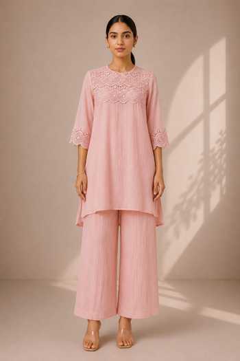 Vaaya Placement Embroidered Kurta & Pant Set 