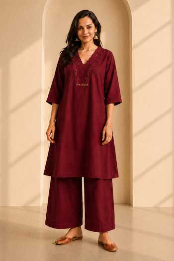 Vaaya Handwoven Cotton Kurta & Pant Set 