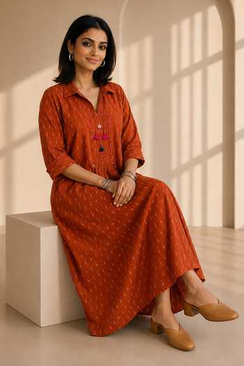 Vaaya Orange Collared Neck Sienna Handwoven Ikat Midi Dress at Aza Fashions Vaaya_Orange Collared Neck Sienna Handwoven Ikat Midi Dress _at_Aza_Fashions