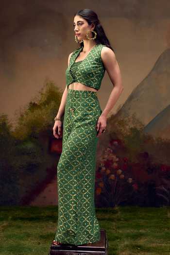 Muskann Kapadiaa_Olive Green Open Neck, Yuva Woven Jacket Pant Set _Online_at_Aza_Fashions