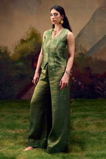 Muskann Kapadiaa Vriksha Banarasi Brocade Top & Pant Set 