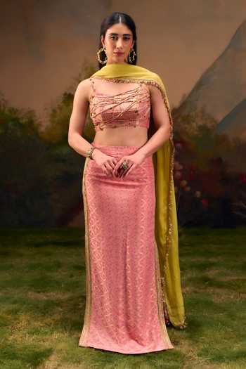 Muskann Kapadiaa Pink Smoke Bandhani Woven Skirt Set 