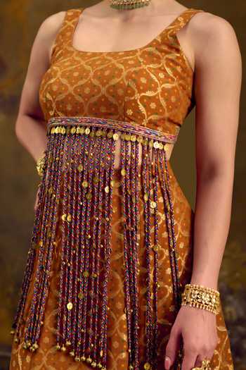 Muskann Kapadiaa Yellow Chiffon Square Neck Agni Bandhani Woven Lehenga Set at Aza Fashions Muskann Kapadiaa_Yellow Chiffon Square Neck Agni Bandhani Woven Lehenga Set _at_Aza_Fashions