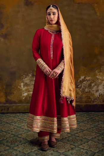Muskann Kapadiaa Bandhan Pure Chanderi Silk Anarkali Set 