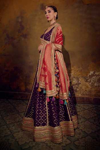 Muskann Kapadiaa Purple V-neck Leher Banarasi Bandhani Lehenga Set Online at Aza Fashions Muskann Kapadiaa_Purple V-neck Leher Banarasi Bandhani Lehenga Set _Online_at_Aza_Fashions
