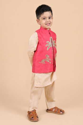 Turqidz By Shweta Aggarwal Red Dupion, Silk, Cotton Satin Embroidery Bundi And Kurta Set at Aza Fashions Turqidz By Shweta Aggarwal_Red Dupion, Silk, Cotton Satin Embroidery Bundi And Kurta Set _at_Aza_Fashions