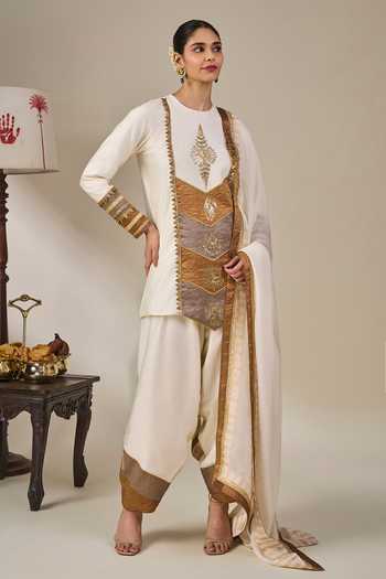 Masaba Ivory Silk, Viscose, Tissue, Organza Round Heirloom Muse Embroidered Kurta Set at Aza Fashions Masaba_Ivory Silk, Viscose, Tissue, Organza Round Heirloom Muse Embroidered Kurta Set _at_Aza_Fashions