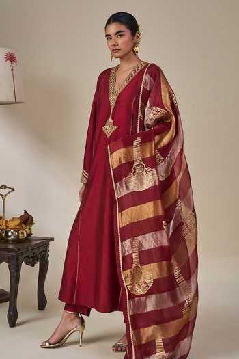 Buy Masaba Maroon Viscose, Silk, Tissue V-neck Malabar Canopy Embroidered Kurta Set Online at Aza Fashions Buy_Masaba_Maroon Viscose, Silk, Tissue V-neck Malabar Canopy Embroidered Kurta Set _Online_at_Aza_Fashions