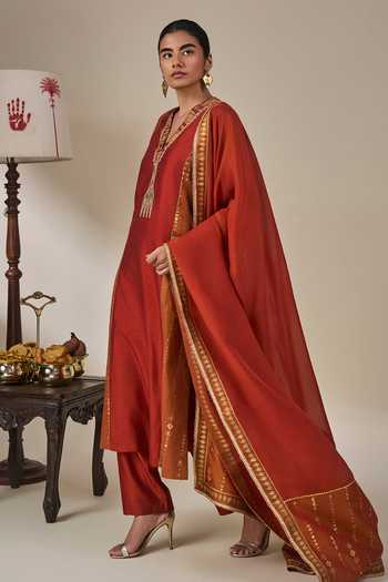 Shop_Masaba_Orange Viscose, Organza V-neck Rust Celestial Moonfall Kurta Set _Online_at_Aza_Fashions