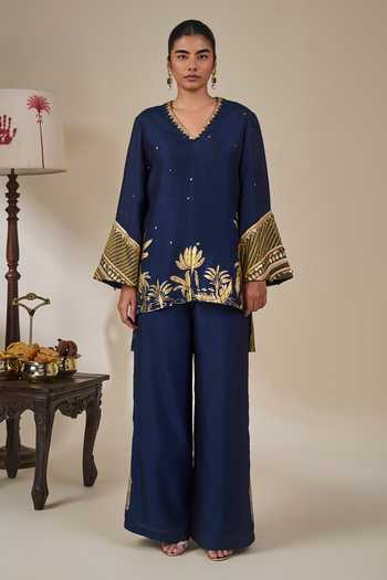 Shop Masaba Blue Viscose V-neck, Yes Backwater Postcards Kurta And Pant Set Online at Aza Fashions Shop_Masaba_Blue Viscose V-neck, Yes Backwater Postcards Kurta And Pant Set _Online_at_Aza_Fashions