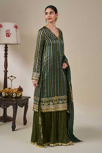 Buy Masaba Green Silk, Tissue, Organza V-neck Kera Palm Kurta Set Online at Aza Fashions Buy_Masaba_Green Silk, Tissue, Organza V-neck Kera Palm Kurta Set _Online_at_Aza_Fashions