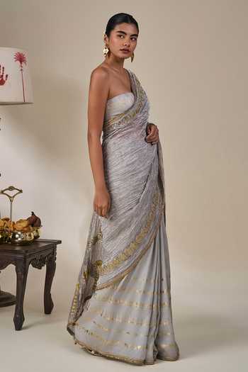 Masaba Grey Viscose, Tissue, Silk Kathakali Malabar Saree With Unstitched Blouse Fabric Online at Aza Fashions Masaba_Grey Viscose, Tissue, Silk Kathakali Malabar Saree With Unstitched Blouse Fabric _Online_at_Aza_Fashions