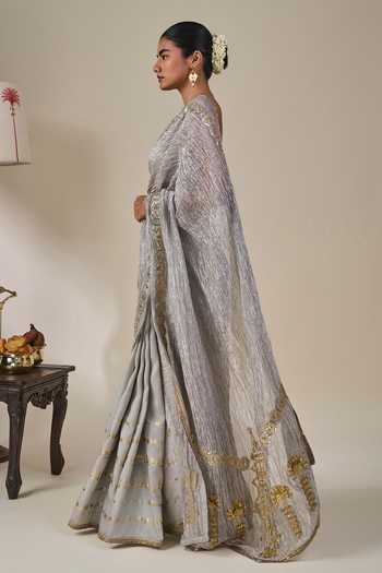 Shop Masaba Grey Viscose, Tissue, Silk Kathakali Malabar Saree With Unstitched Blouse Fabric Online at Aza Fashions Shop_Masaba_Grey Viscose, Tissue, Silk Kathakali Malabar Saree With Unstitched Blouse Fabric _Online_at_Aza_Fashions