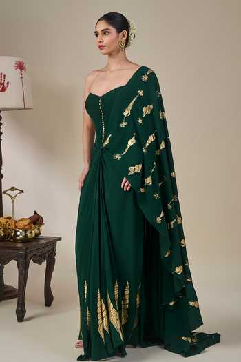 Buy Masaba Green Crepe, Viscose Sequins, Tassels Kochi Conch Pre-draped Saree Set Online at Aza Fashions Buy_Masaba_Green Crepe, Viscose Sequins, Tassels Kochi Conch Pre-draped Saree Set _Online_at_Aza_Fashions