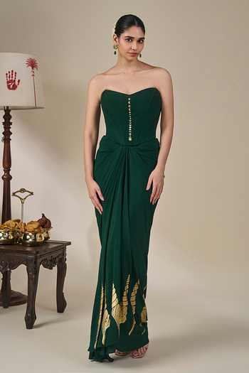 Masaba Green Crepe, Viscose Sequins, Tassels Kochi Conch Pre-draped Saree Set at Aza Fashions Masaba_Green Crepe, Viscose Sequins, Tassels Kochi Conch Pre-draped Saree Set _at_Aza_Fashions