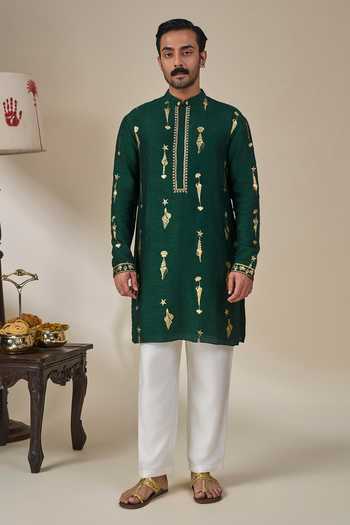 Shop Masaba Green Viscose Kochi Conch Kurta Set Online at Aza Fashions Shop_Masaba_Green Viscose Kochi Conch Kurta Set _Online_at_Aza_Fashions