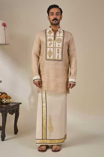Masaba Kochi Conch Kurta Lungi Set 