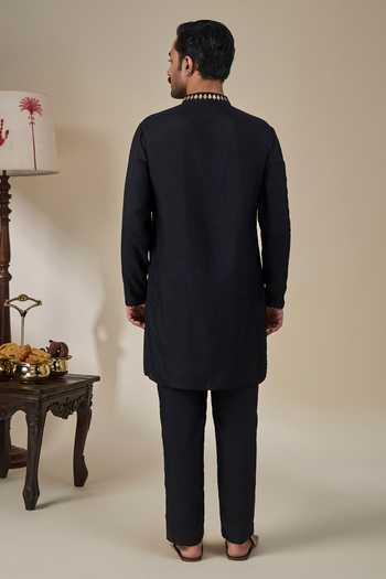 Buy Masaba Black Viscose Malabar Grove Bundi Set Online at Aza Fashions Buy_Masaba_Black Viscose Malabar Grove Bundi Set _Online_at_Aza_Fashions